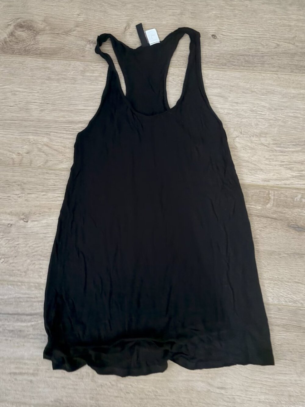CHIC Divided by H&M easy breezy racer back tank top—Black size US 2
